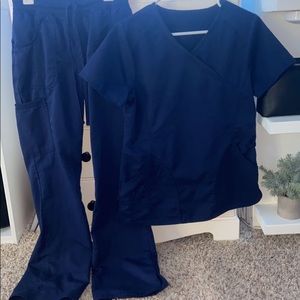 Scrub set